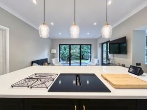 Photo 22- click for photo gallery